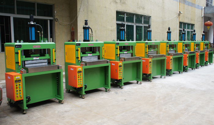 中達電通批量采購銅管打扁（biǎn）機
