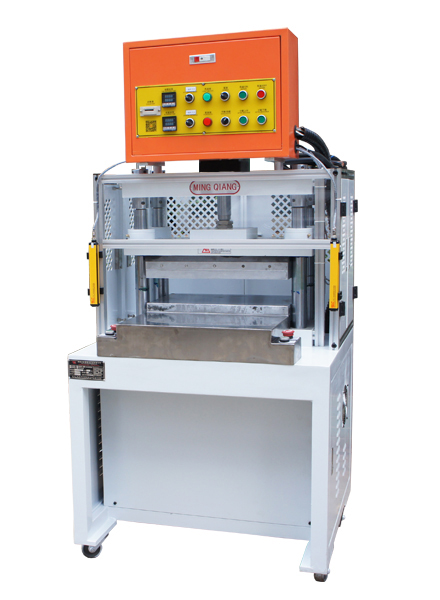 定製熱壓油（yóu）壓機MQF203.jpg