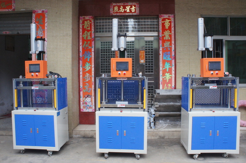 增壓衝床 (4).jpg